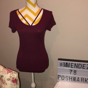 Bugandy top. Stretch size M